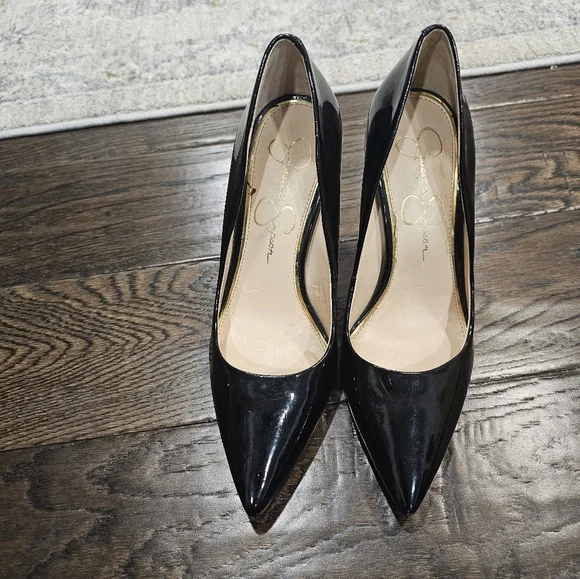 Jessica Simpson Black Pumps, Size 6 - Picture 2 of 6